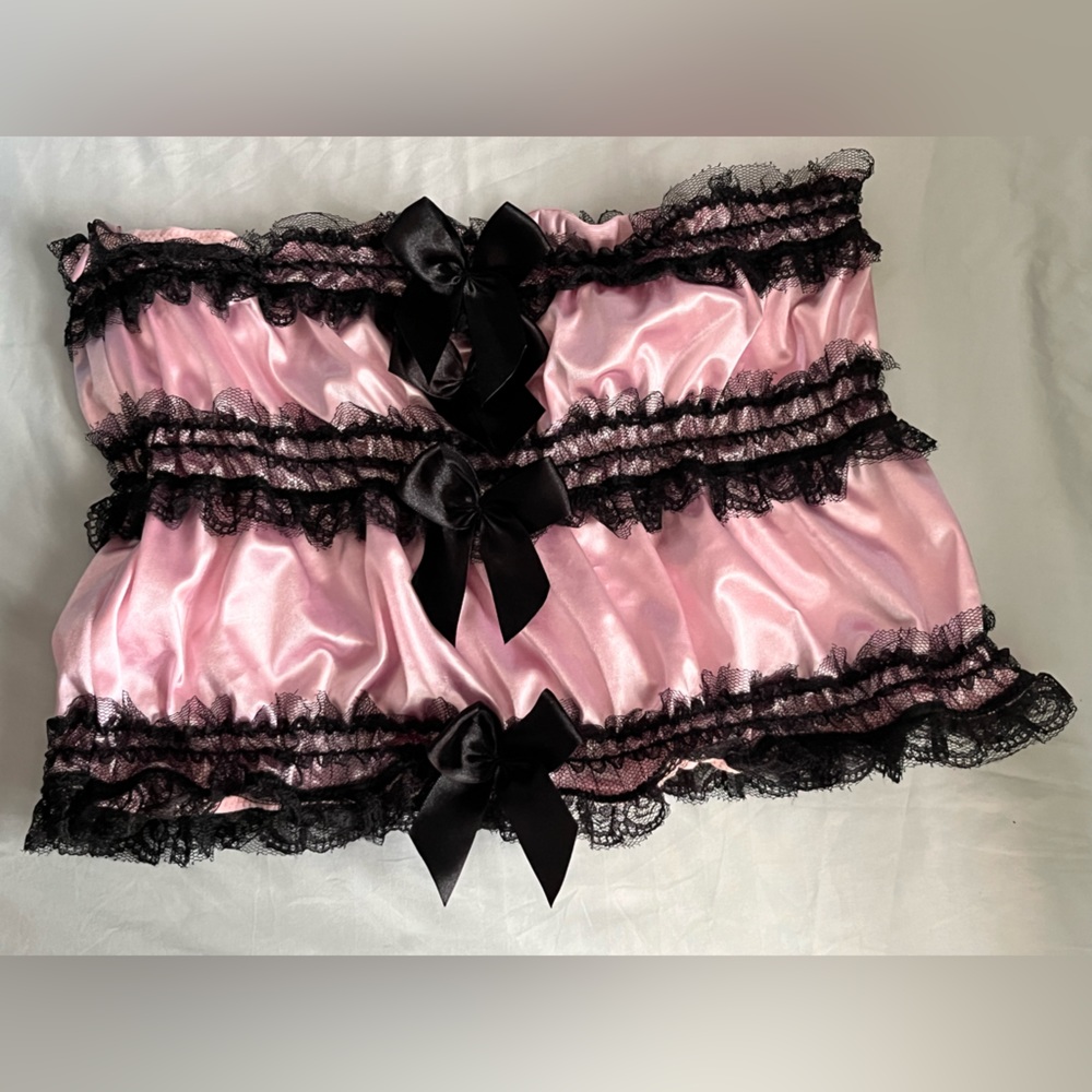Intimate apparel pink and black skirt